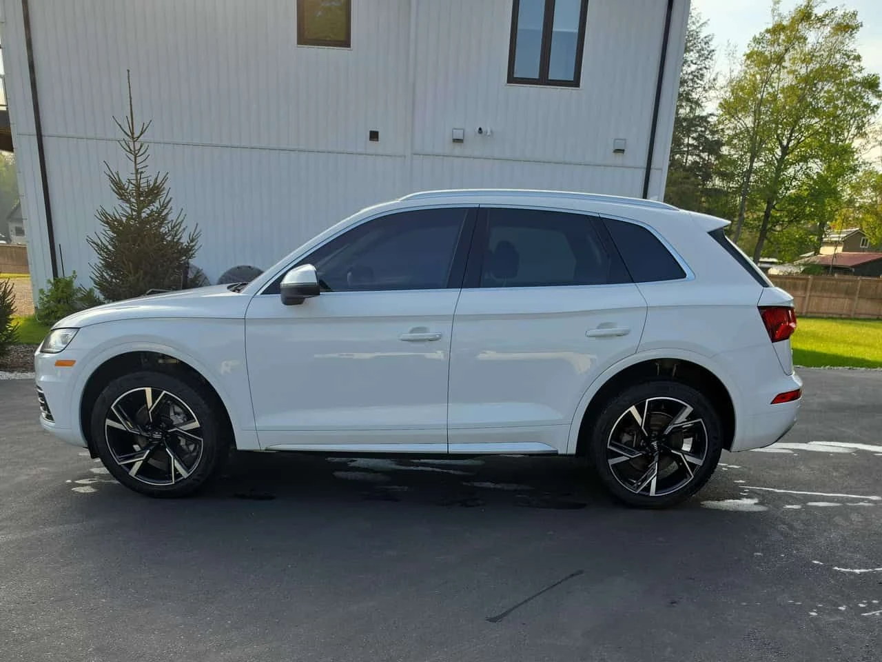 Audi Q5 Progressiv /LED/ПОДГРЕВИ /АВТОКРЕДИТ, снимка 2 - Автомобили и джипове - 54678894