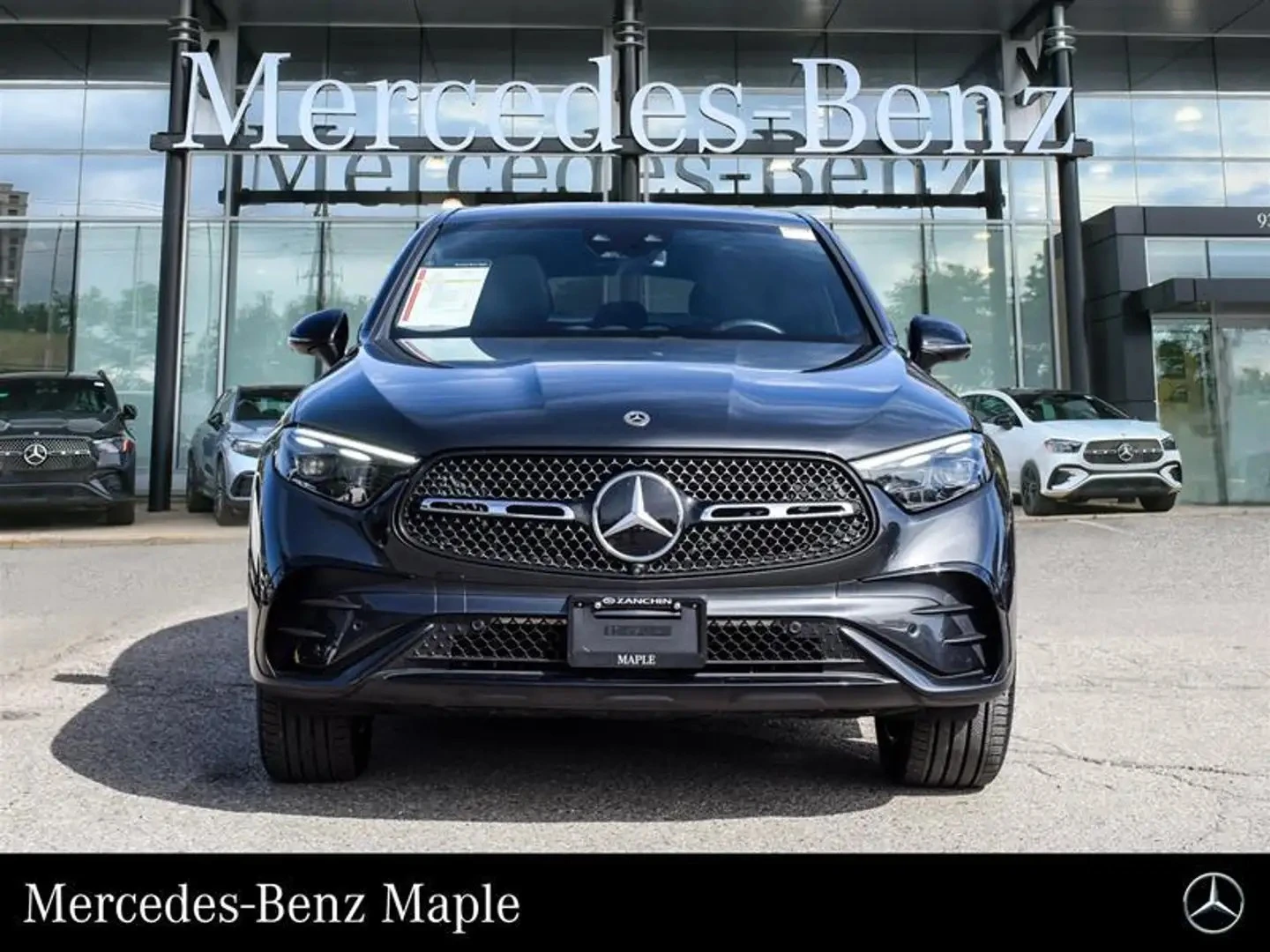 Mercedes-Benz GLC 300 2024* COUPE* HUD* AMG PK* 360* KEYLESS GO* КРАЙНА , снимка 2 - Автомобили и джипове - 56239204