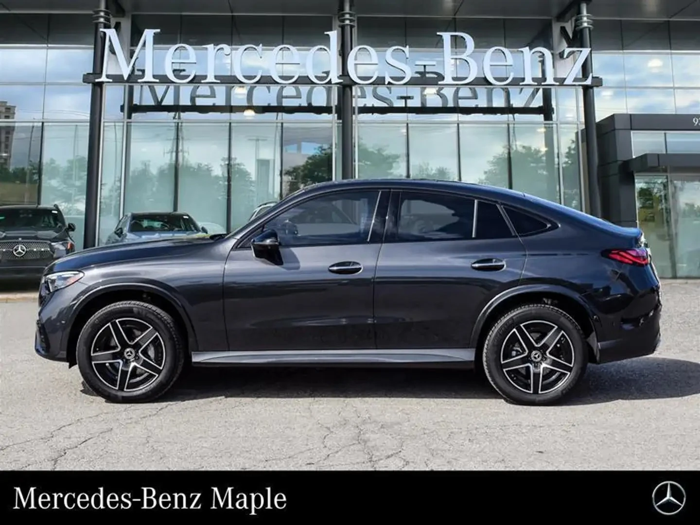 Mercedes-Benz GLC 300 2024* COUPE* HUD* AMG PK* 360* KEYLESS GO* КРАЙНА , снимка 5 - Автомобили и джипове - 56239204
