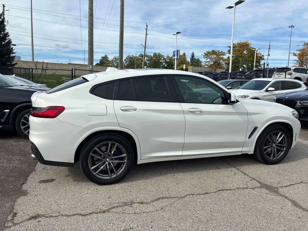 BMW X4 М ПАКЕТ/xDrive30i/ОТ ПРЕДСТАВИТЕЛСТВО/КЛИП, снимка 3 - Автомобили и джипове - 56341759