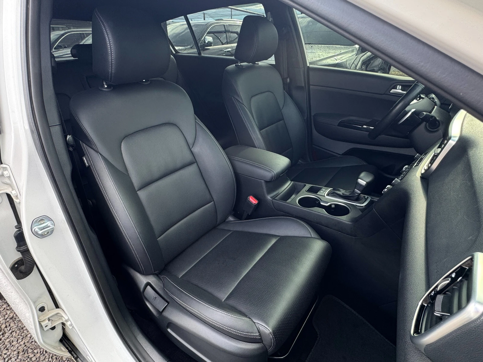 Kia Sportage 2.0D ! 2WD ! Noblesse ! | Mobile.bg � ����������� 10
