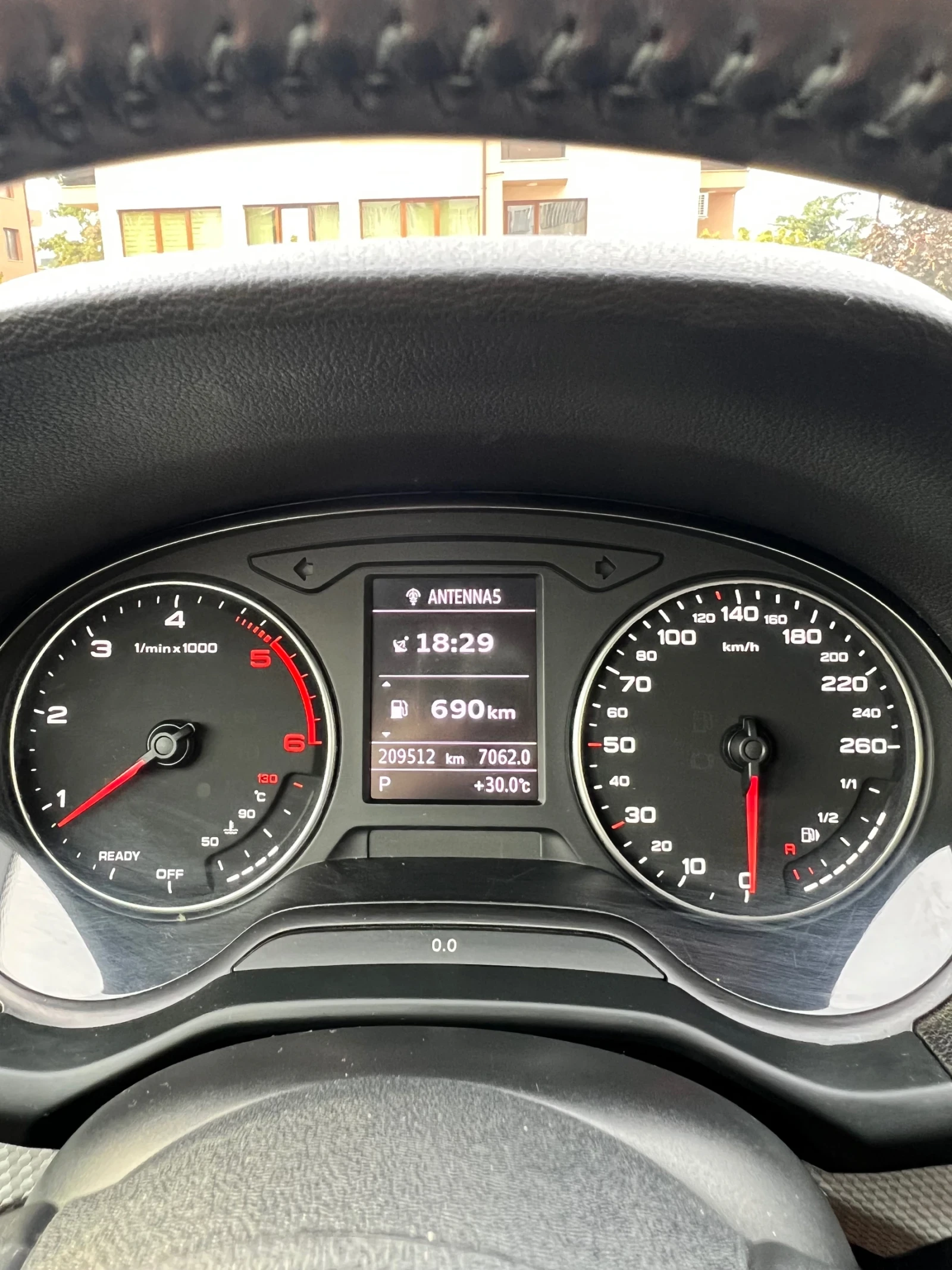 Audi Q2 1.6 tdi 116 кс., снимка 10 - Автомобили и джипове - 56661330