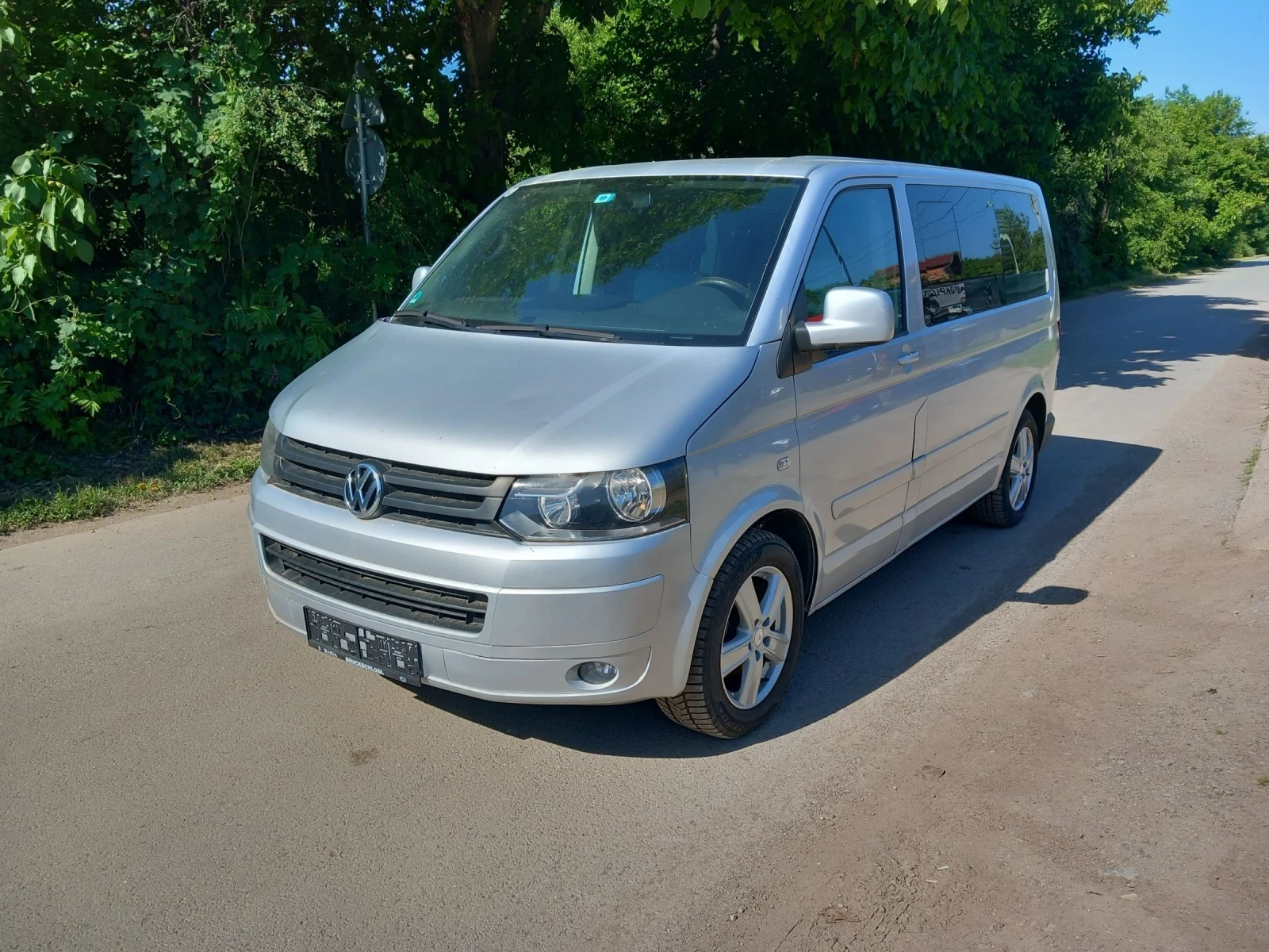 VW Multivan 2.5 130ks.4x4 feislift - изображение 2