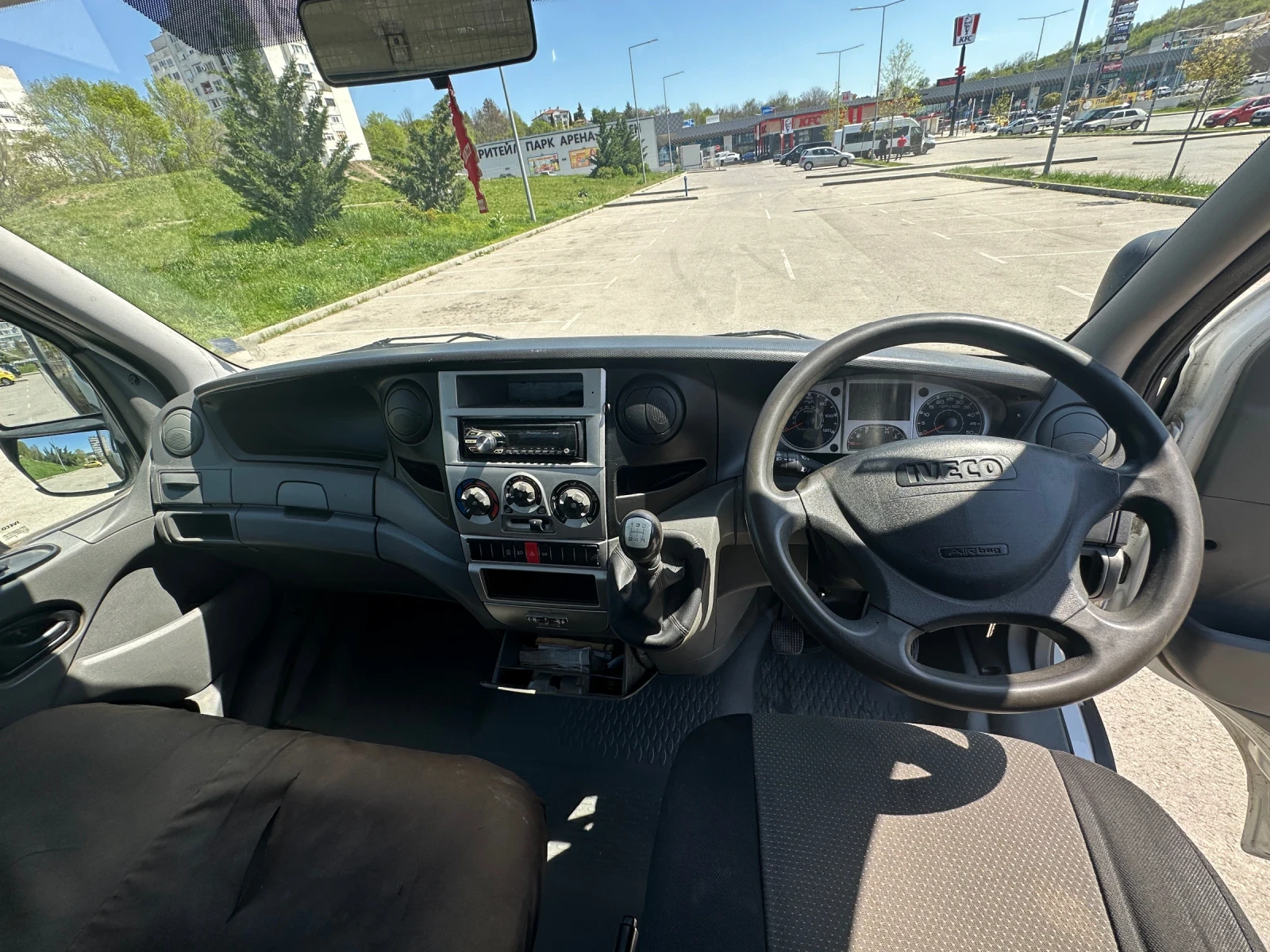 Iveco Daily 35c13 Самосвал Десен волан - изображение 8