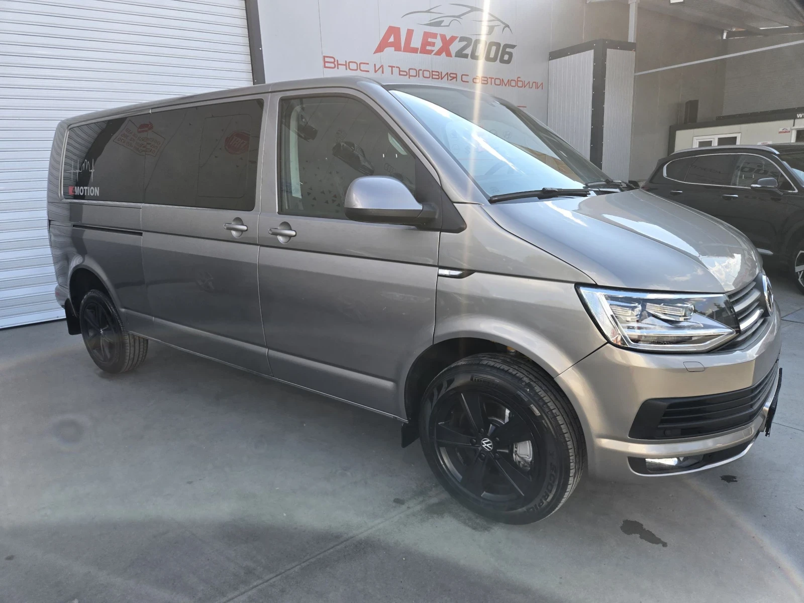 VW Caravelle Макси 4X4, снимка 3 - Бусове и автобуси - 55176756