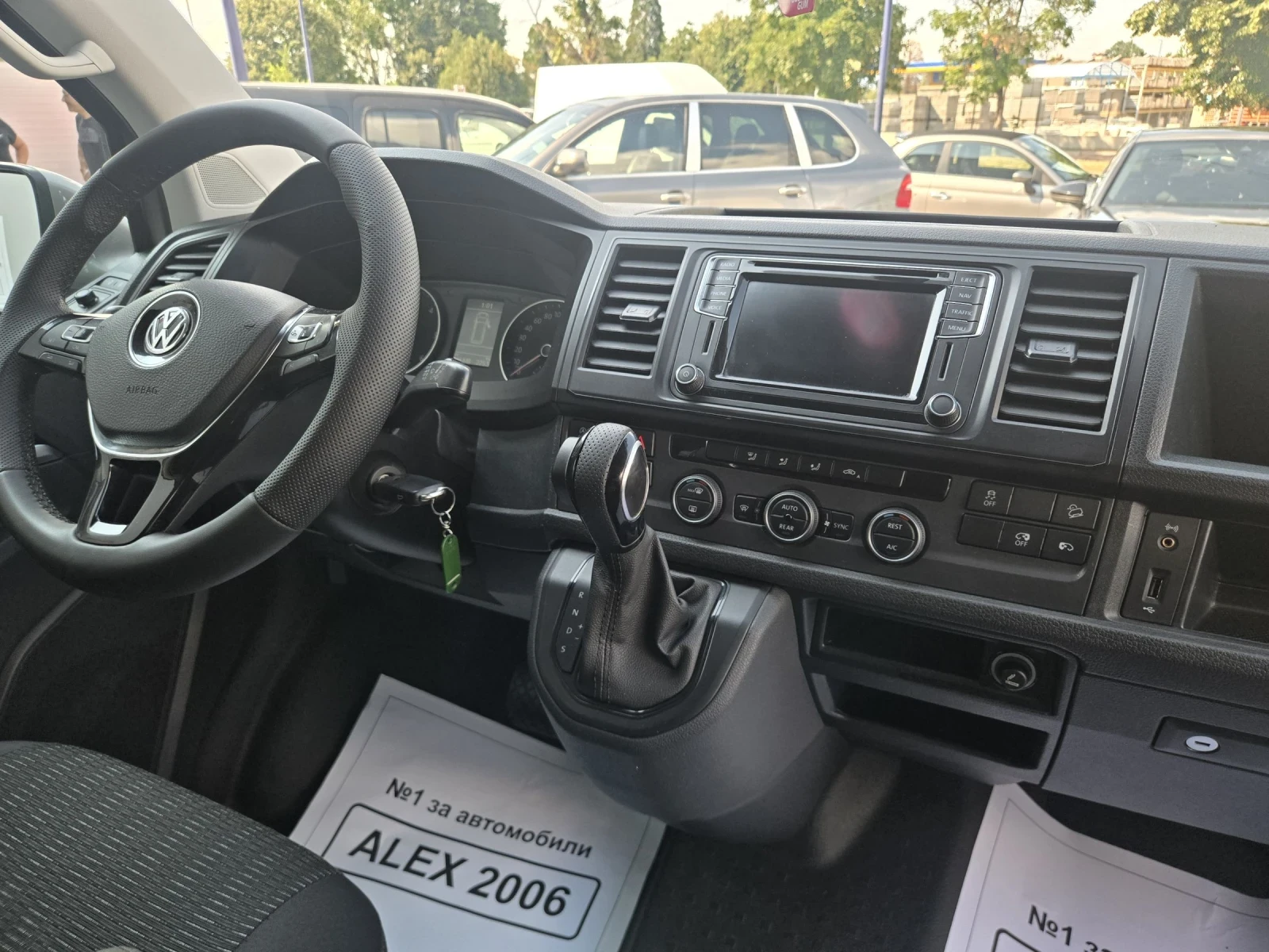 VW Caravelle Макси 4X4, снимка 9 - Бусове и автобуси - 55176756
