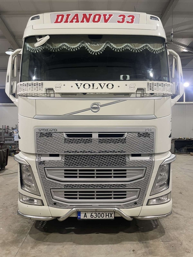 Volvo Fh Evro 5 ,бартер за Гондола, снимка 1 - Камиони - 46257659