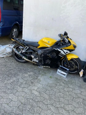 Yamaha YZF-R6 