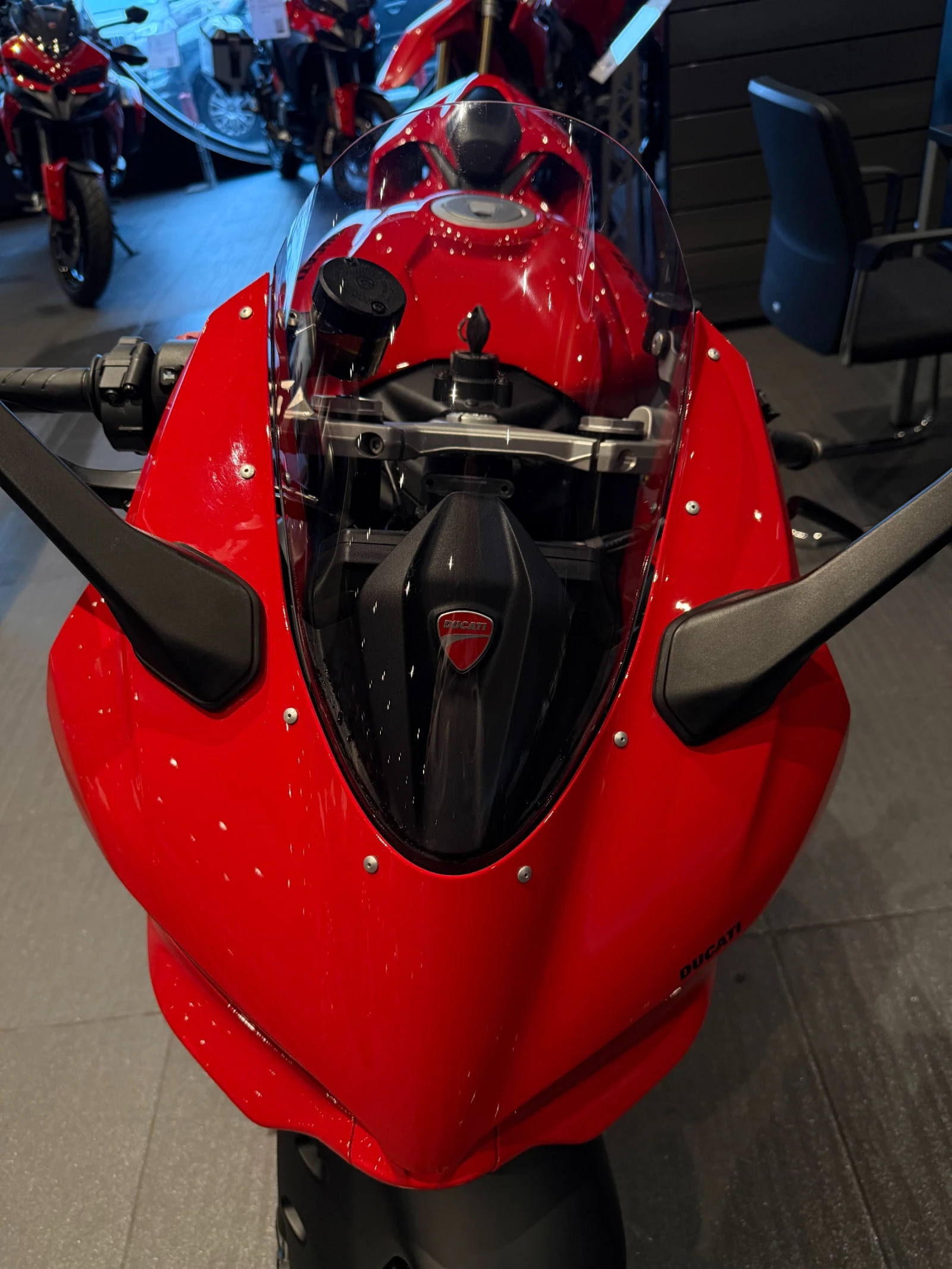 Ducati Panigale V2 DUCATI RED, снимка 3 - Мотоциклети и мототехника - 54267074