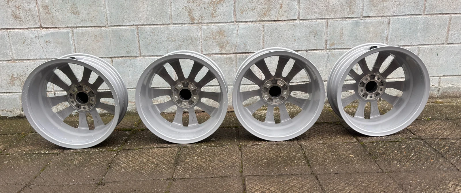 Джанти за Mercedes-Benz, снимка 2 - Гуми и джанти - 53951470