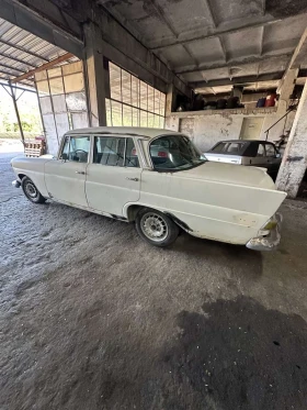 Mercedes-Benz 110, снимка 6