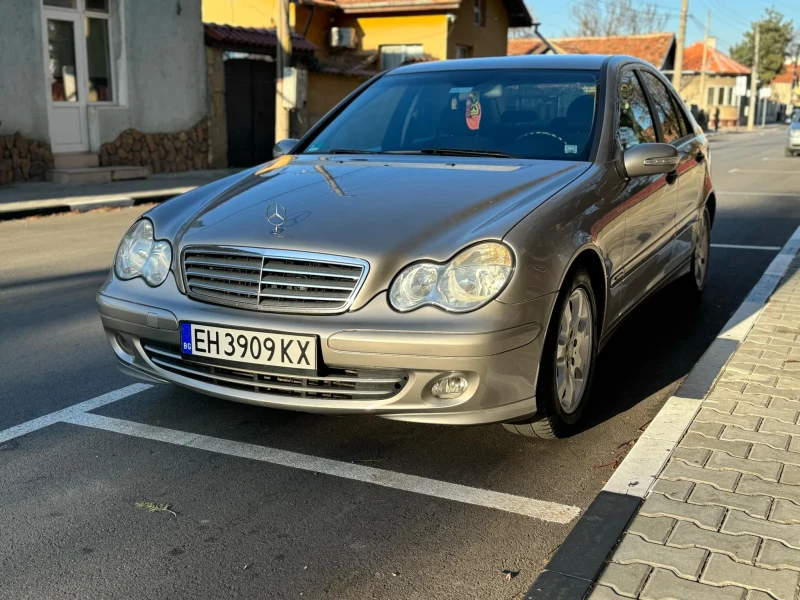 Mercedes-Benz C 200, снимка 3 - Автомобили и джипове - 48621977