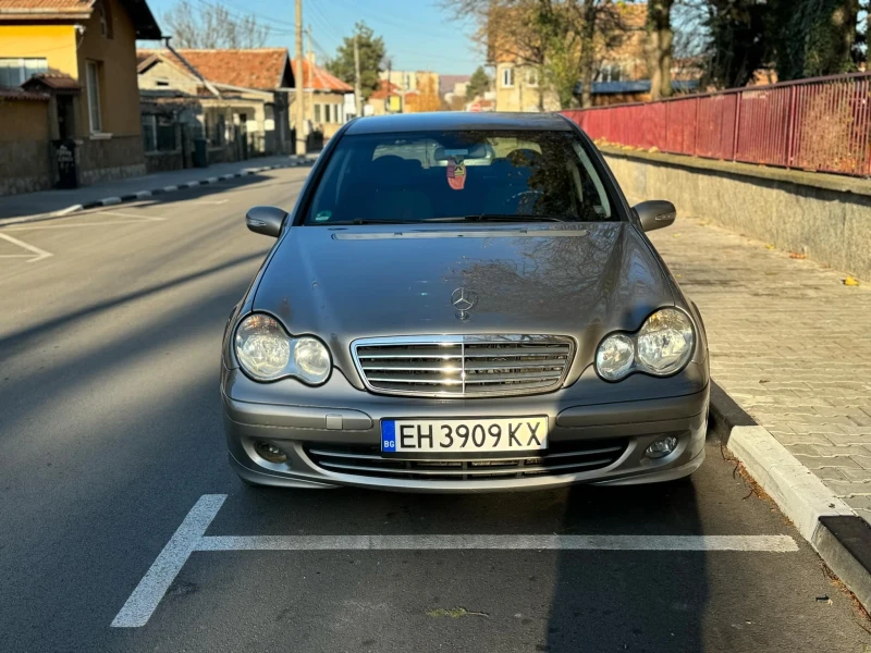 Mercedes-Benz C 200, снимка 2 - Автомобили и джипове - 48621977