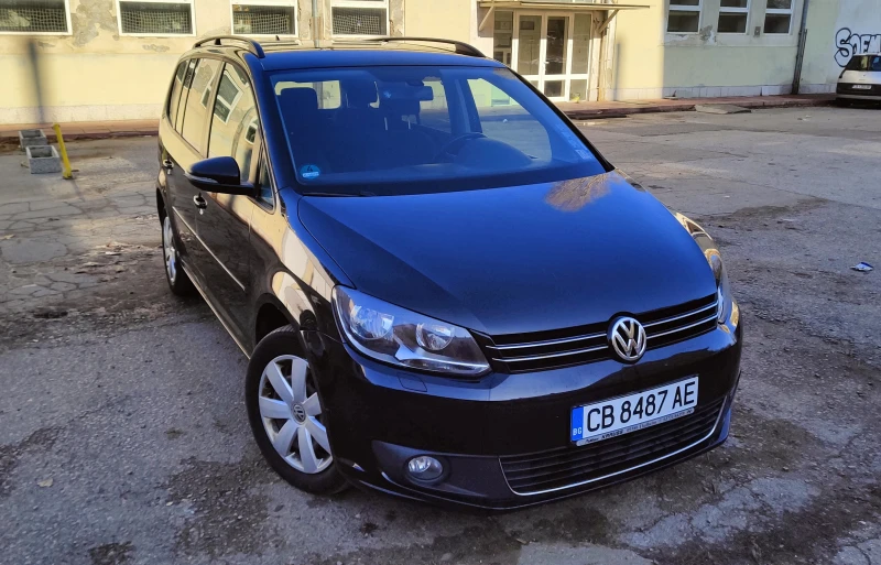 VW Touran 1.6 TDI, снимка 2 - Автомобили и джипове - 48588311