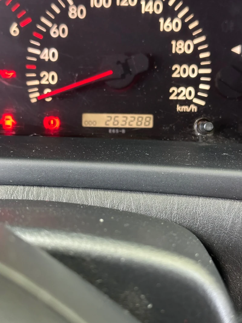 Toyota Corolla verso, снимка 9 - Автомобили и джипове - 51989429