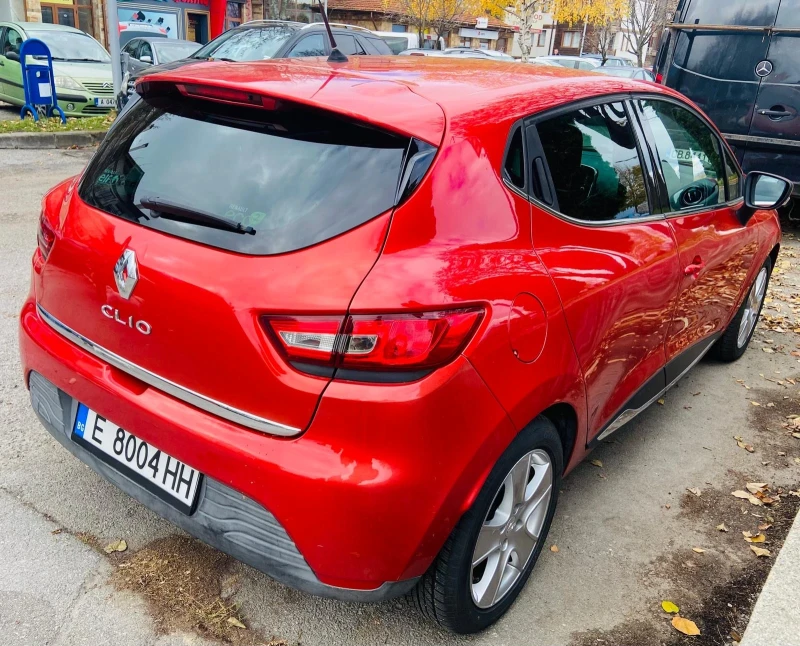 Renault Clio, снимка 6 - Автомобили и джипове - 52460087