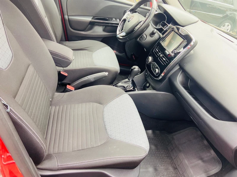 Renault Clio, снимка 9 - Автомобили и джипове - 52460087