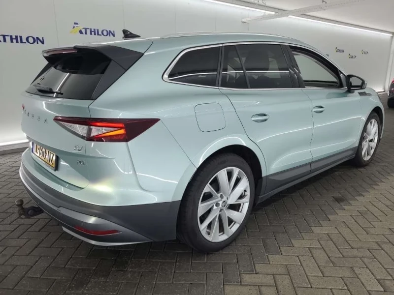 Skoda Enyaq 80, снимка 3 - Автомобили и джипове - 52728099