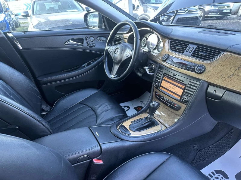 Mercedes-Benz CLS 320 CDI FACELIFT , снимка 15 - Автомобили и джипове - 52886114
