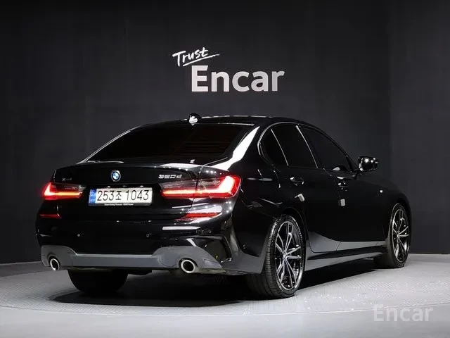 BMW 320 M-Package HeadUp* АвтоКредит* (ЦЕНА ДО БГ) - изображение 2