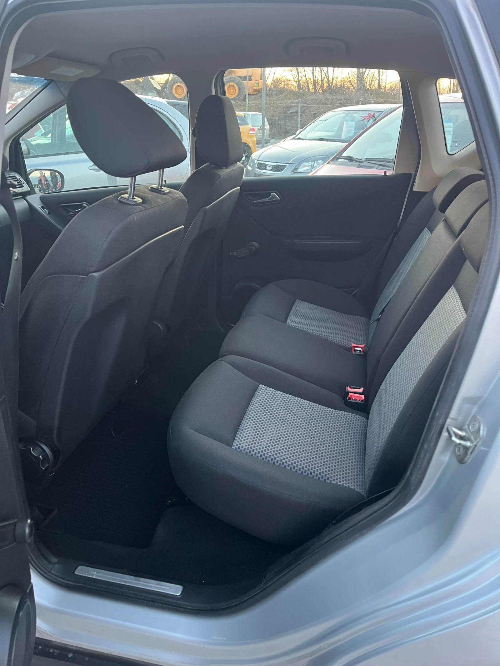 Mercedes-Benz A 200 Автоматик* Нов внос* 2.0* Топ*  | Mobile.bg — изображение 11