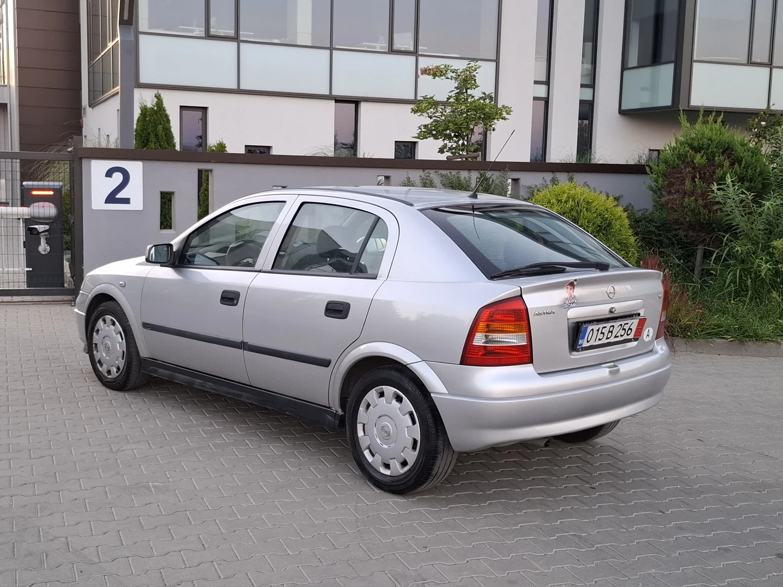 Opel Astra 1.6i* (101кс)* FACELIFT* * ABТОМАТ* * НОВ ВНОС* *  - изображение 6