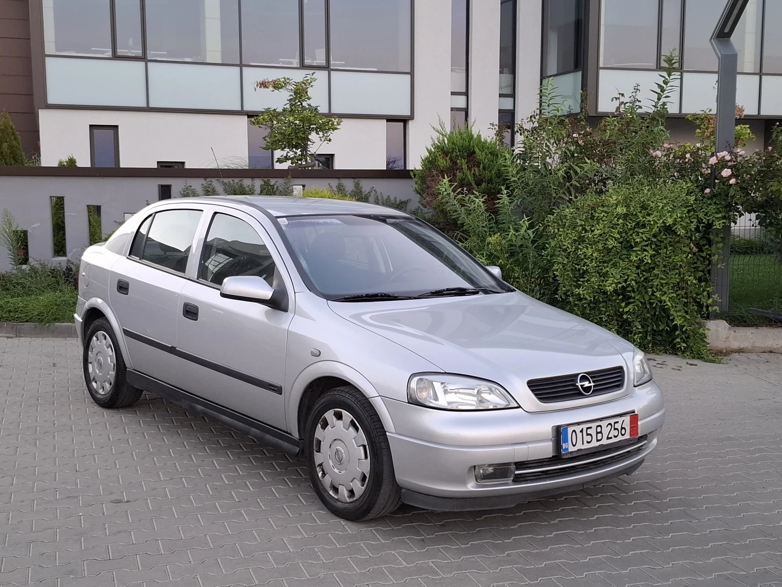 Opel Astra 1.6i* (101кс)* FACELIFT* * ABТОМАТ* * НОВ ВНОС* *  - изображение 8