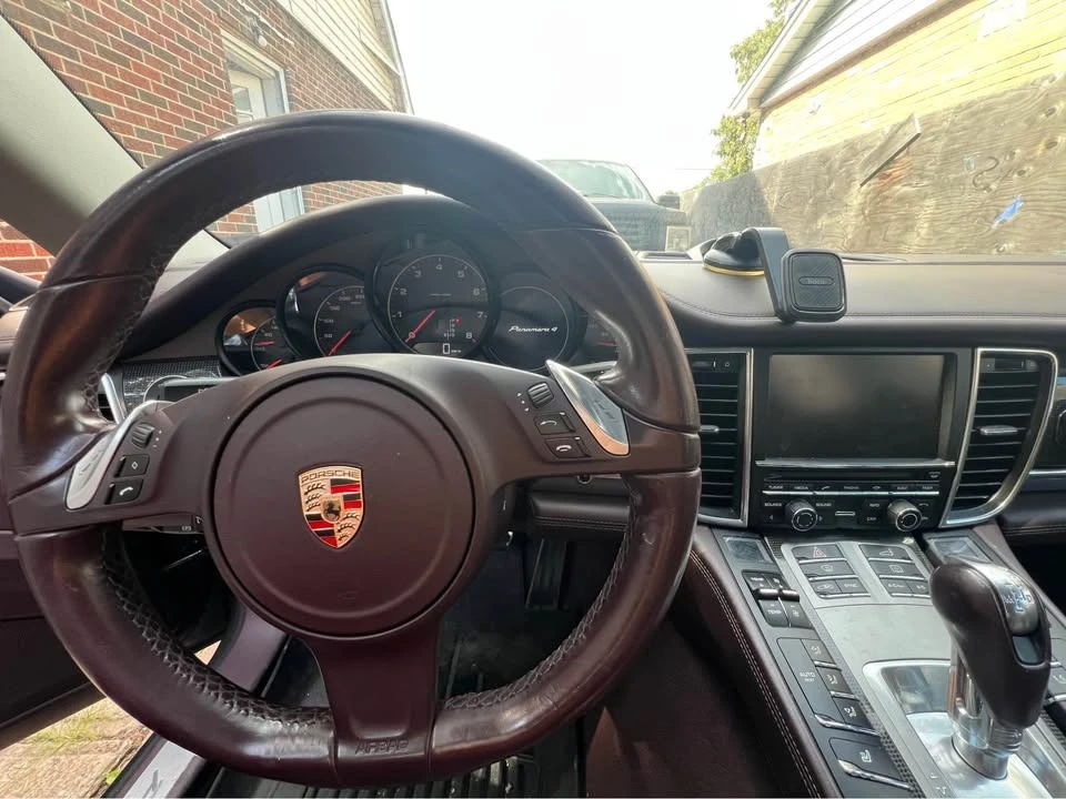 Porsche Panamera  * CARFAX * БЕЗ ПЪРВОНАЧАЛНА ВНОСКА - изображение 6