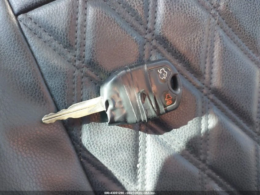 Ford Mustang 3.7L V-6 DOHC, VVT, 305HP Rear Wheel Drive - изображение 3