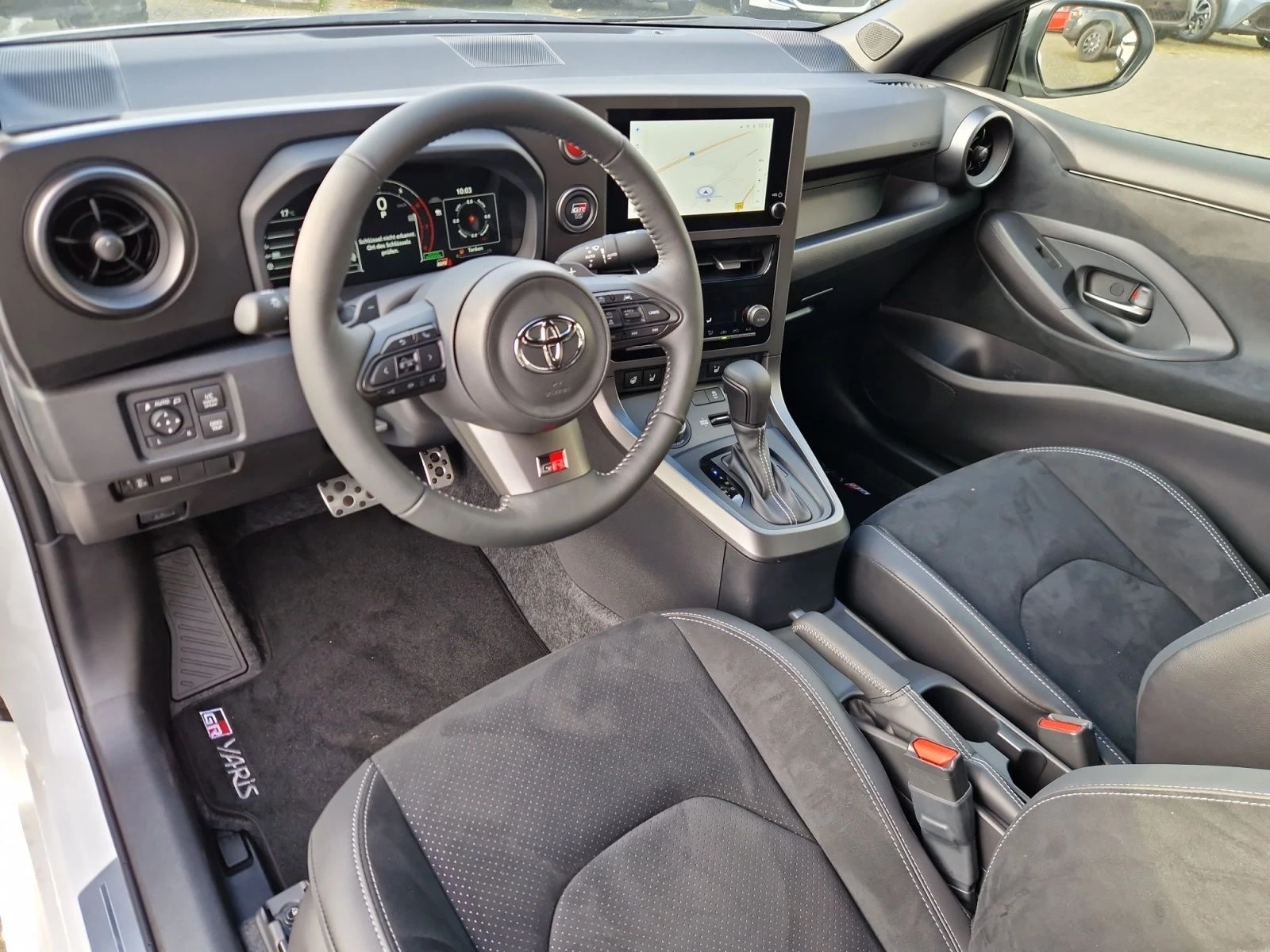 Toyota Yaris GR, AWD, Месечна вноска от 1100 лв. - изображение 8