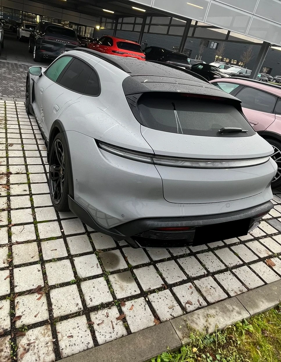 Porsche Taycan 4S Cross Turismo SportChrono | Mobile.bg   4