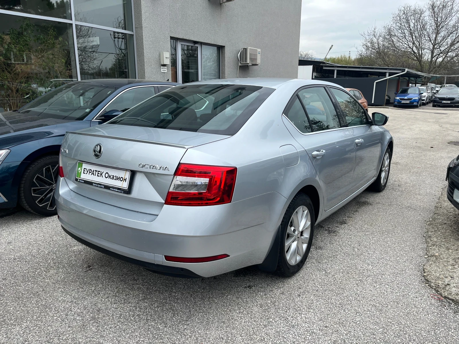 Skoda Octavia 1.5 TSI 6M, снимка 3 - Автомобили и джипове - 54217259