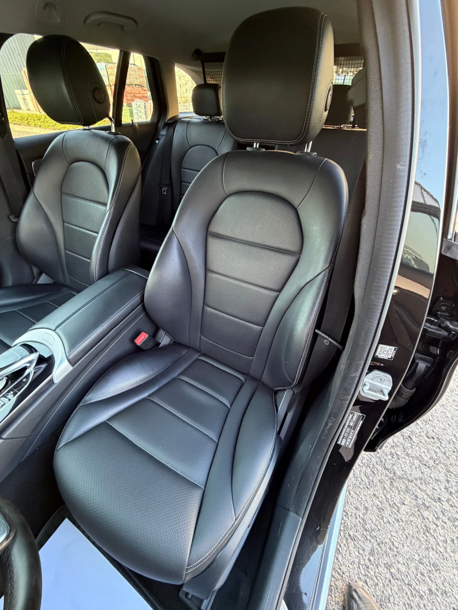 Mercedes-Benz C 250 BLUETEC / 4 MATIC / LED / PREMIUM , снимка 14 - Автомобили и джипове - 54315049