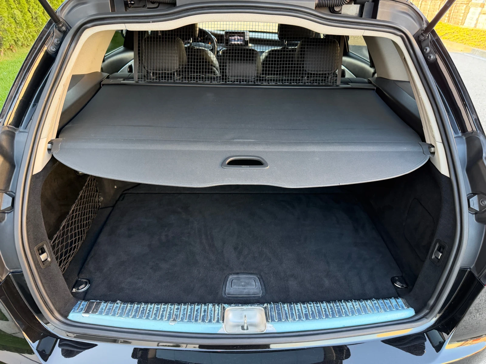 Mercedes-Benz C 250 BLUETEC / 4 MATIC / LED / PREMIUM , снимка 16 - Автомобили и джипове - 54315049