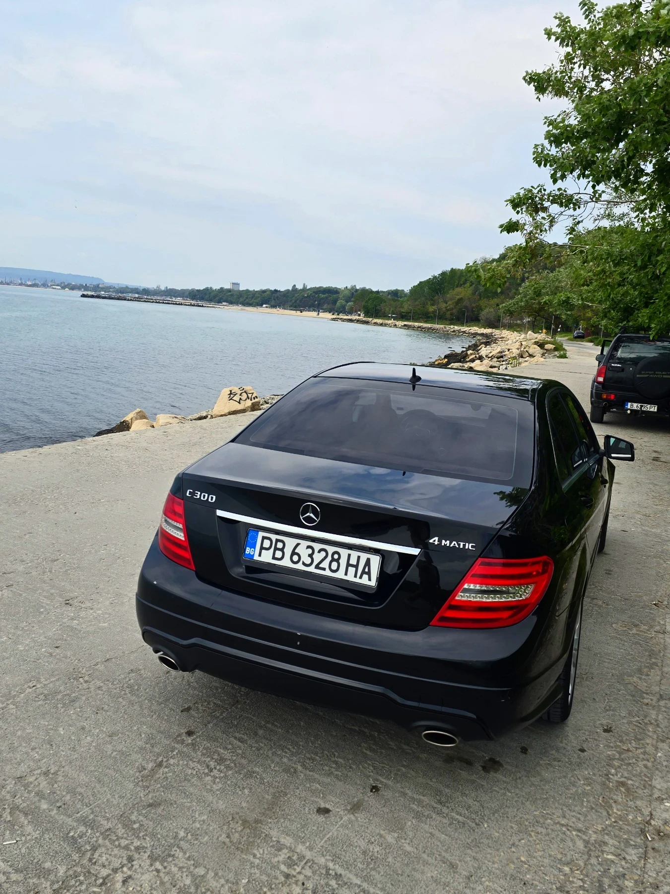 Mercedes-Benz C 300, снимка 10 - Автомобили и джипове - 54528183