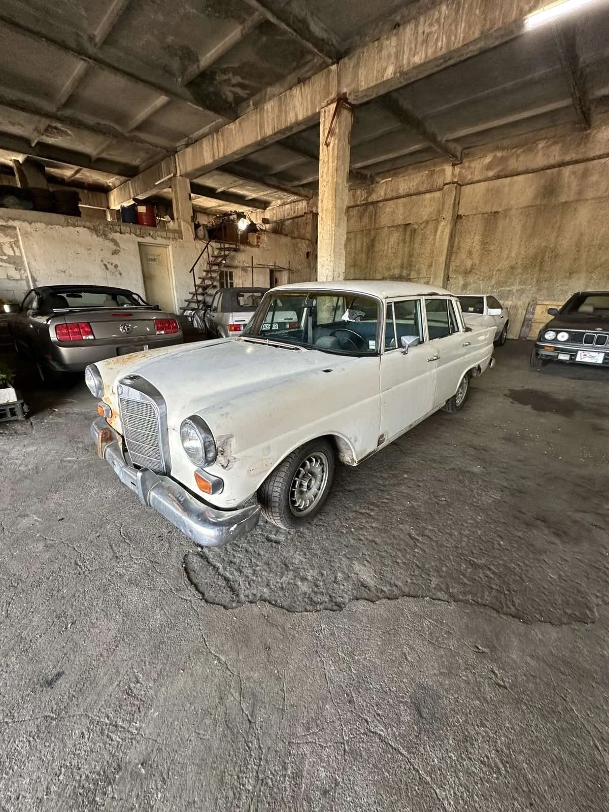 Mercedes-Benz 110