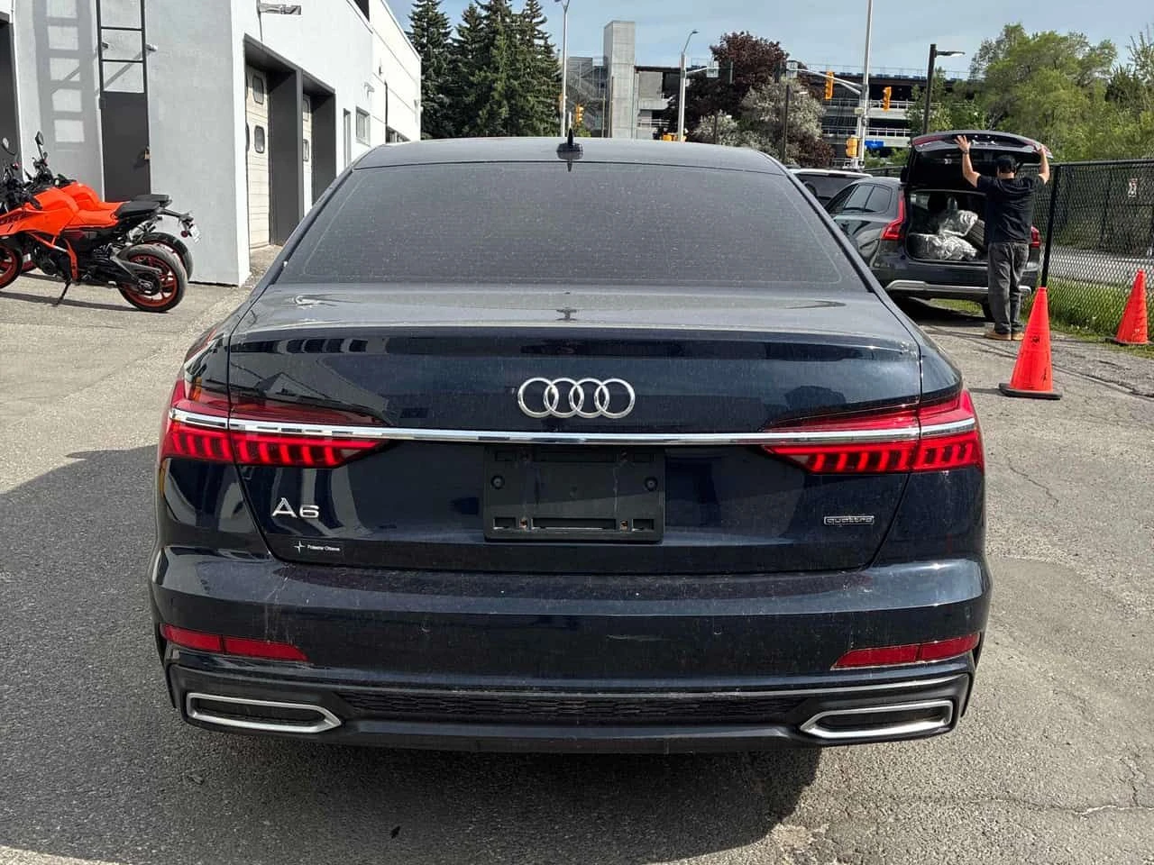 Audi A6 Technik/360/DIS/HUD/B&O/АВТОКРЕДИТ , снимка 4 - Автомобили и джипове - 54813863