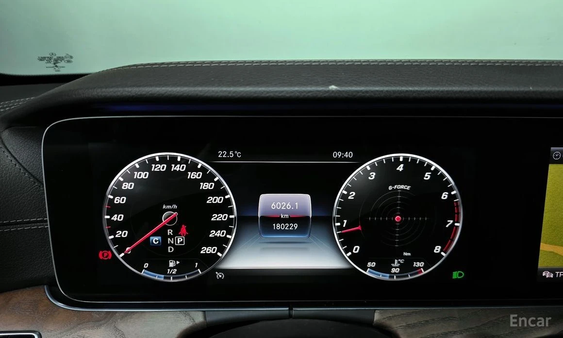 Mercedes-Benz E 300, снимка 8 - Автомобили и джипове - 55103211