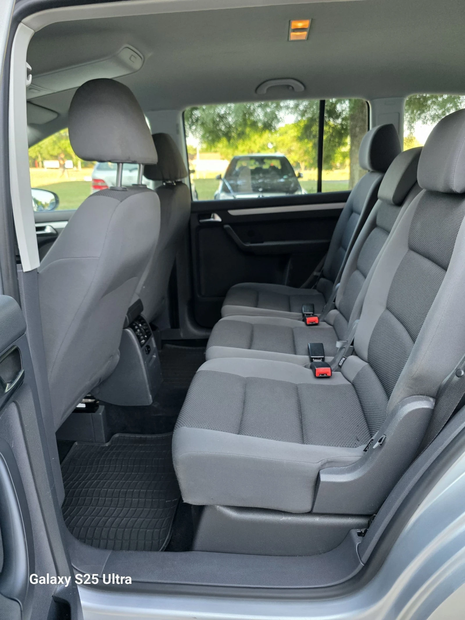 VW Touran 1.6TDI.105PS. | Mobile.bg � ����������� 10