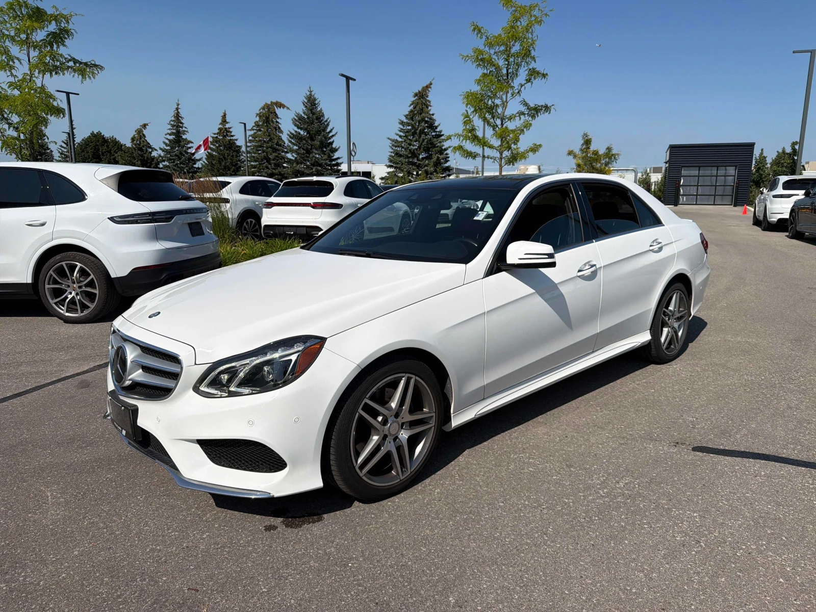 Mercedes-Benz E 400 AMG * 4MATIC * ПАНОРАМА * CARFAX * 44K KM * , снимка 1 - Автомобили и джипове - 55426191
