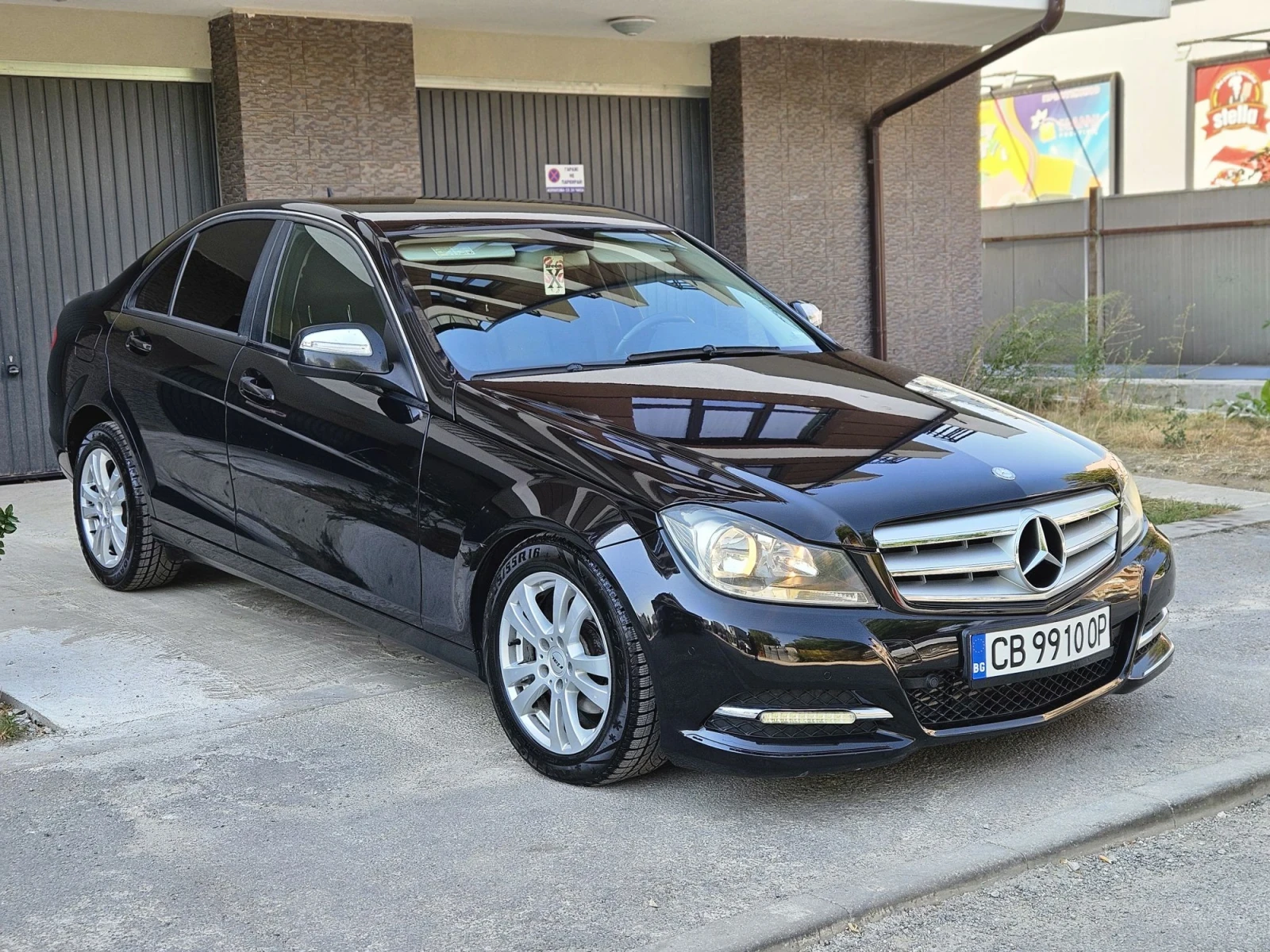 Mercedes-Benz C 200, снимка 3 - Автомобили и джипове - 56018222