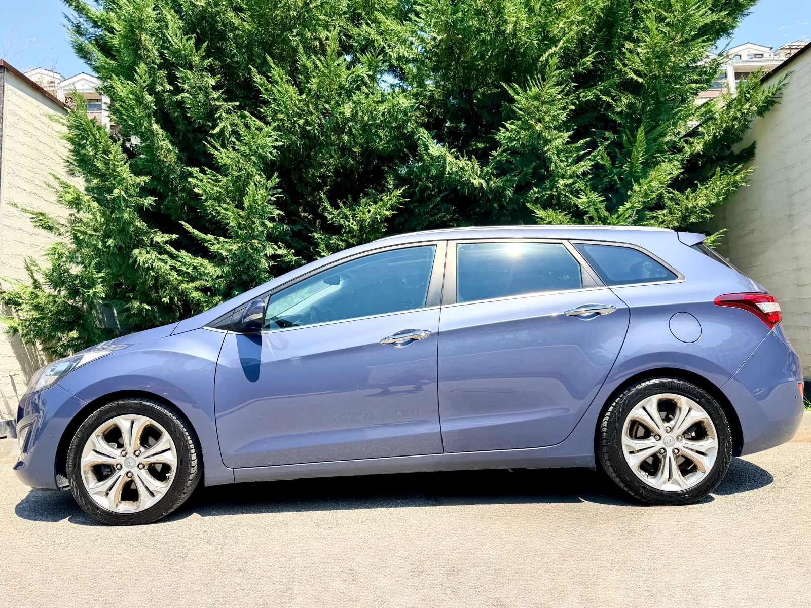Hyundai I30 1.6CRDI PANORAMA AVTOMATIK NAVI KAMERA KEYLESS-GO , снимка 7 - Автомобили и джипове - 56120357