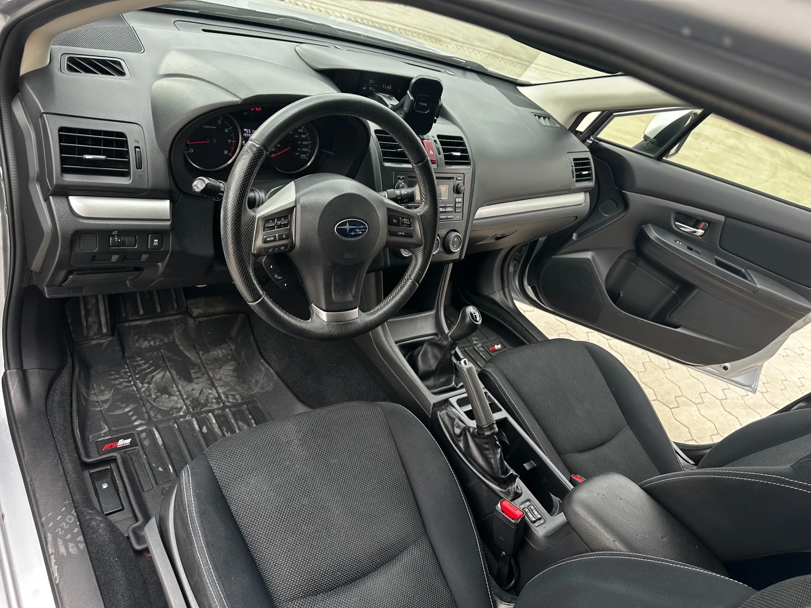Subaru XV Crosstrek, снимка 9 - Автомобили и джипове - 56193024