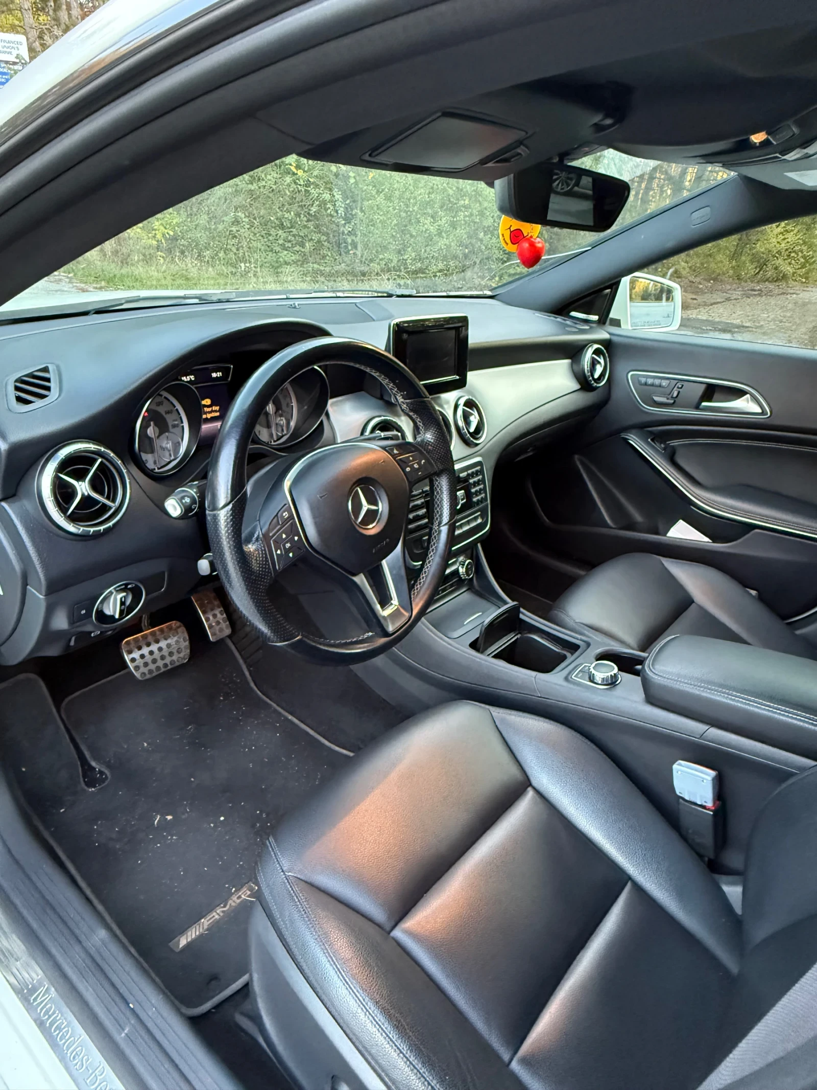 Mercedes-Benz CLA 250, снимка 5 - Автомобили и джипове - 56288512
