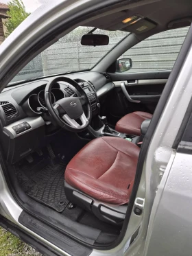 Kia Sorento 2.2CRDI Ръчни 6 предавки 4х4, снимка 10