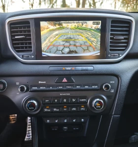 Kia Sportage 1.6 CRDI 4x4 - 35200 лв. / 17997.47 € - 47318087 14