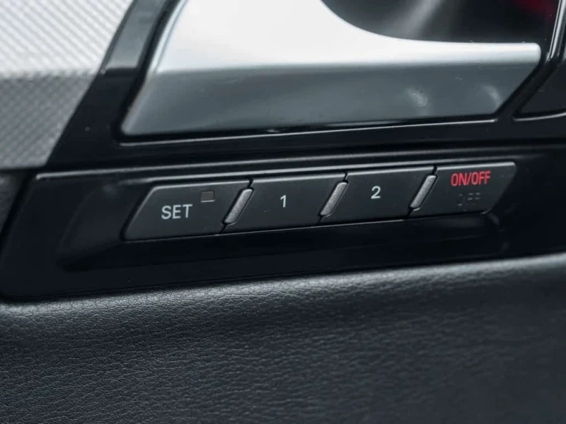 Audi Q7 * Quattro 4dr 3.0L TDI Progressive !! EXCELLENT CO, снимка 15 - Автомобили и джипове - 53529042