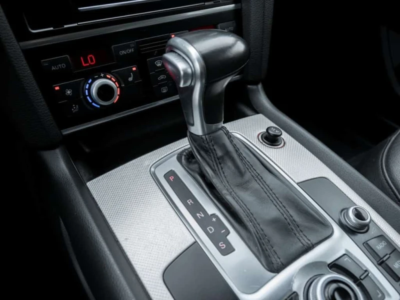 Audi Q7 * Quattro 4dr 3.0L TDI Progressive !! EXCELLENT CO, снимка 16 - Автомобили и джипове - 53529042