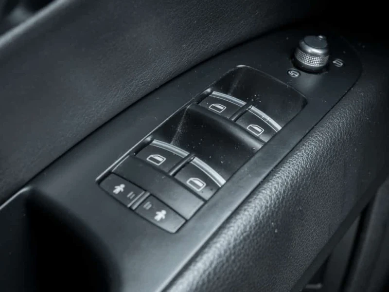 Audi Q7 * Quattro 4dr 3.0L TDI Progressive !! EXCELLENT CO, снимка 14 - Автомобили и джипове - 53529042