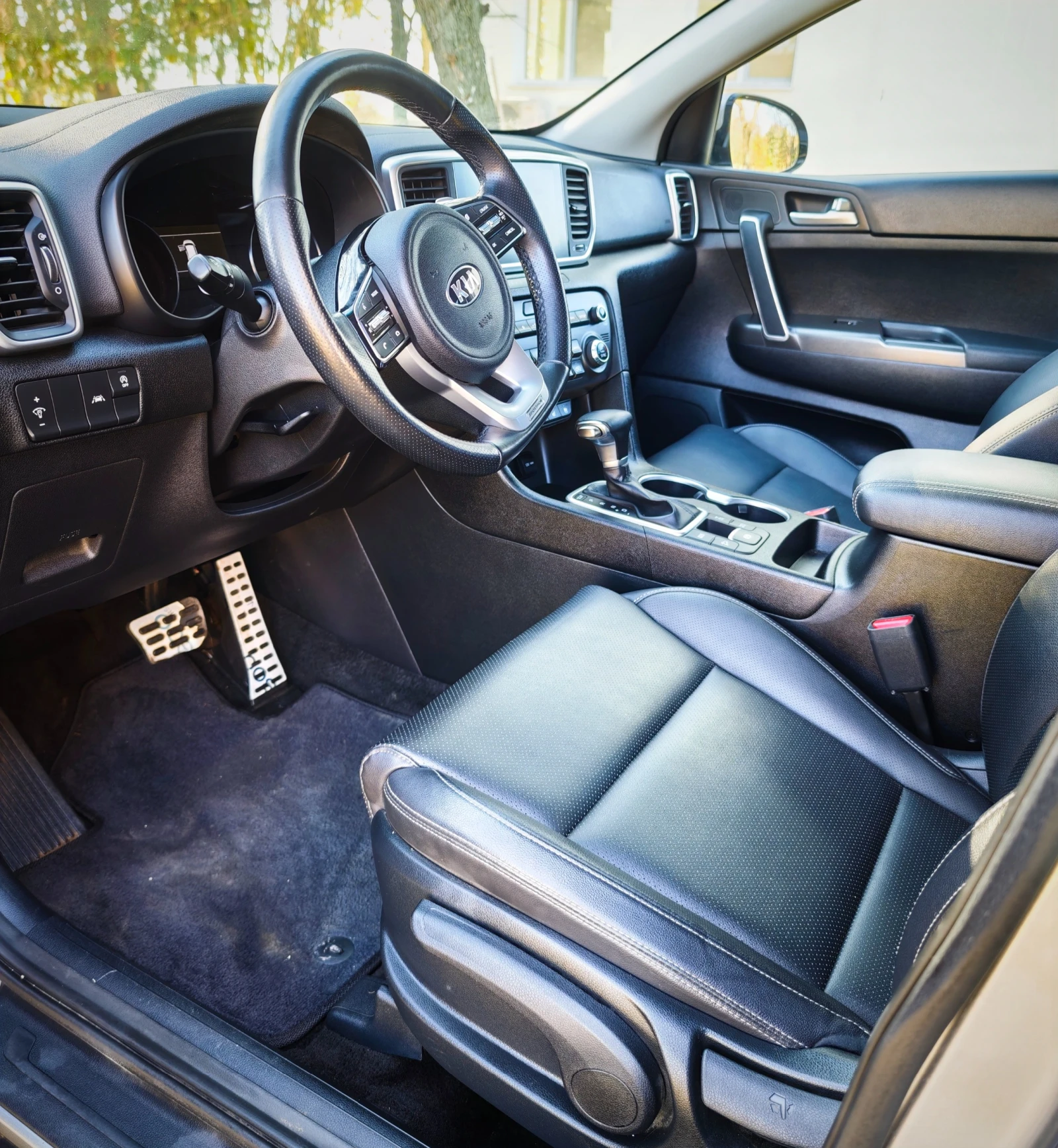 Kia Sportage 1.6 CRDI 4x4 - изображение 9